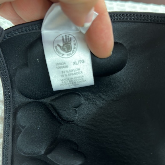 Two piece bikini the top, his body glove the bottom is Skye - Picture 7 of 7